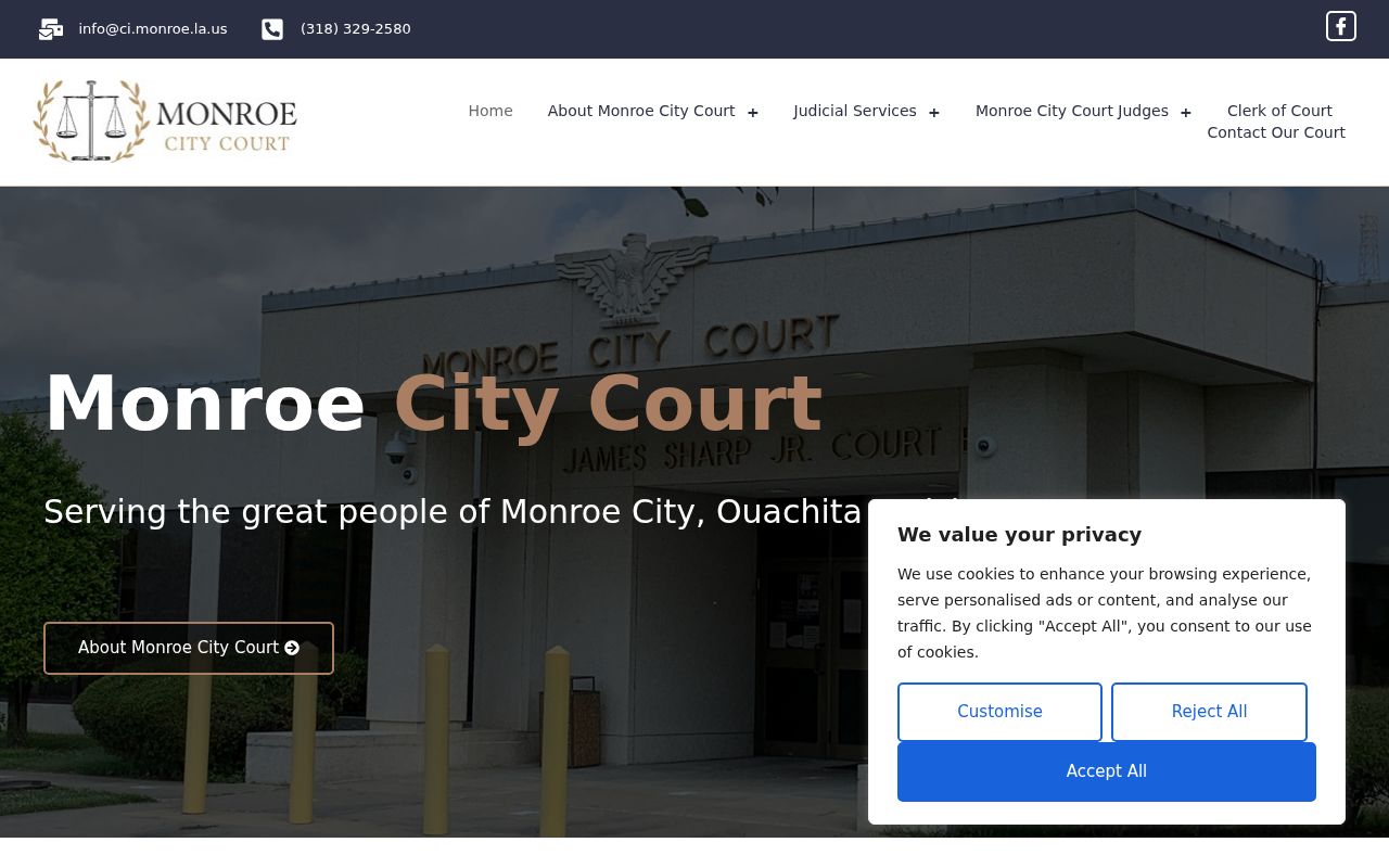 Monroe City Court page showing divisions, office hours, and contact details for Ouachita Parish municipal warrants
