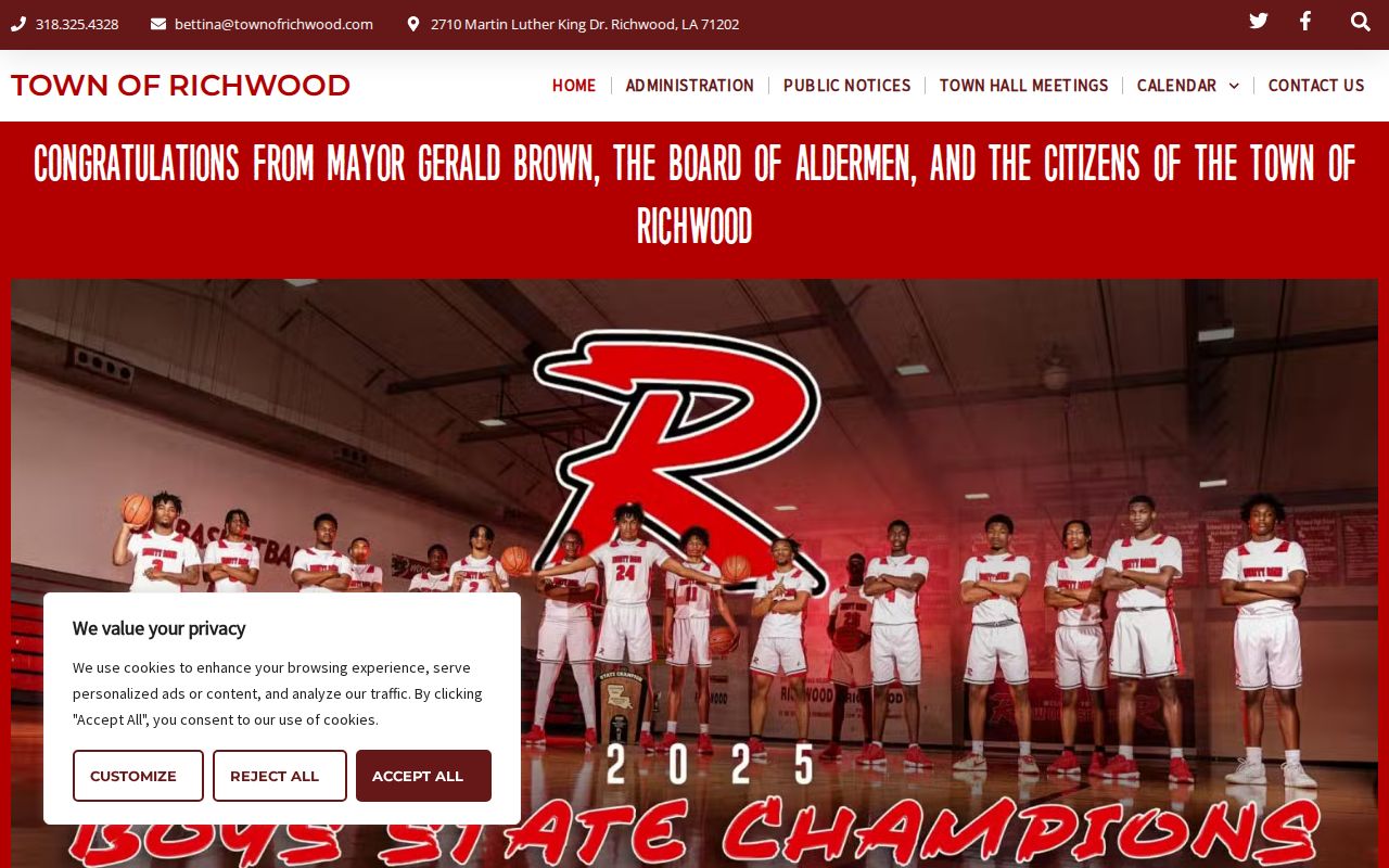 Richwood town hall page showing municipal contacts and the court fee payment route